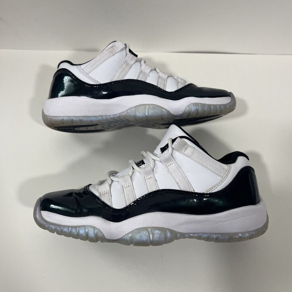 Size 4Y / 5.5 W - Air Jordan 11 Retro Low Emerald - Picture 2 of 7